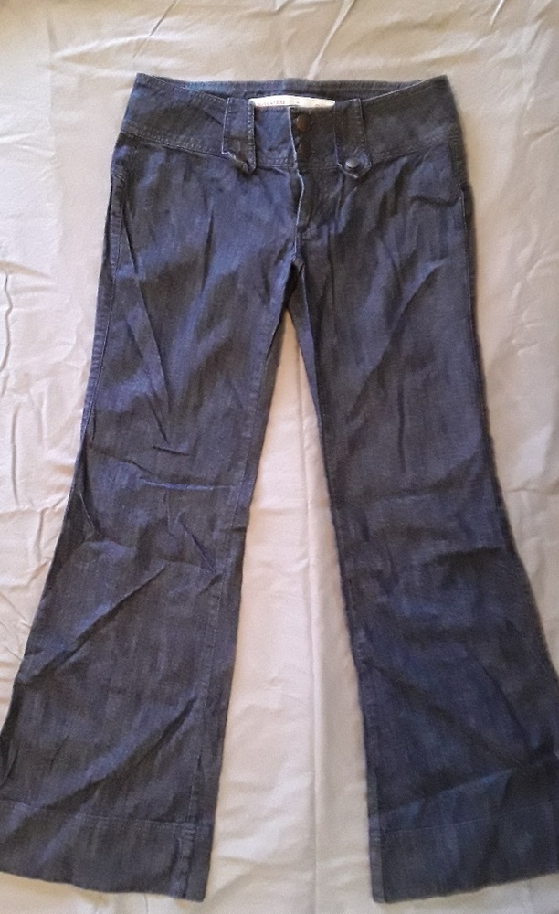 Dark Denim Low Rise Flair Size 7 FINAL MARKDOWN!!